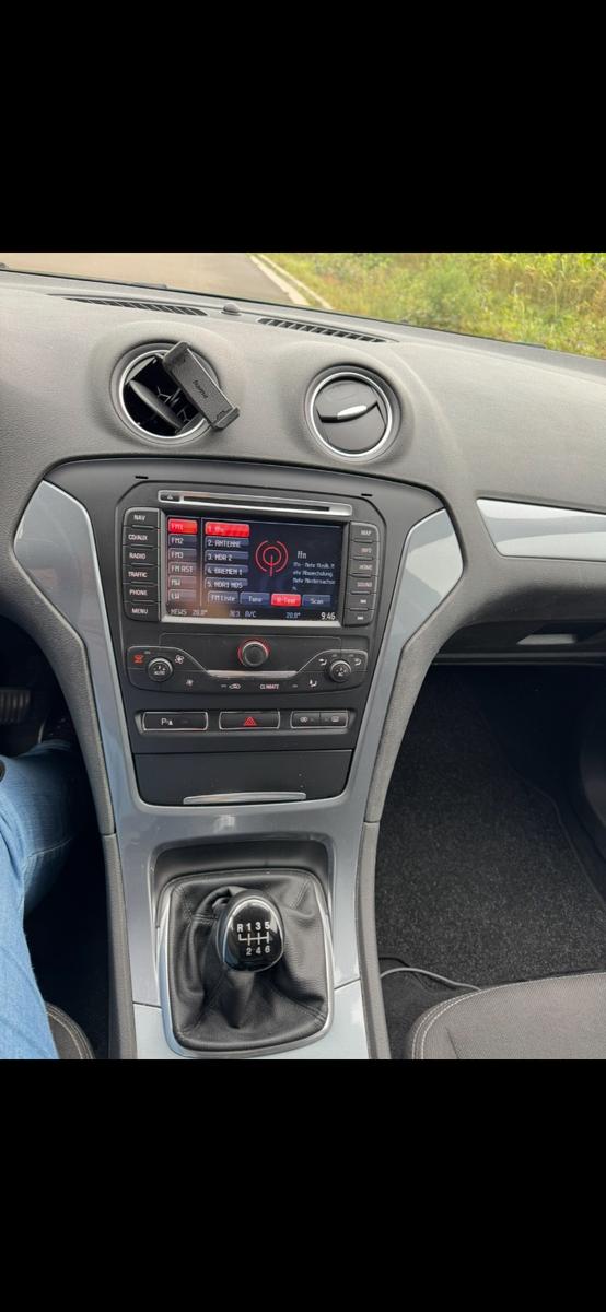 Ford Mondeo 2011 — photo 7