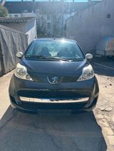 Peugeot 107 1,0 Motor Benzin TÜV Neu - Peugeot 107: Bluetooth