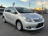 Toyota 2.0 D-4D Life Plus | Euro 5 | Navi | Bluetooth - Toyota Verso in Frankfurt (Main)