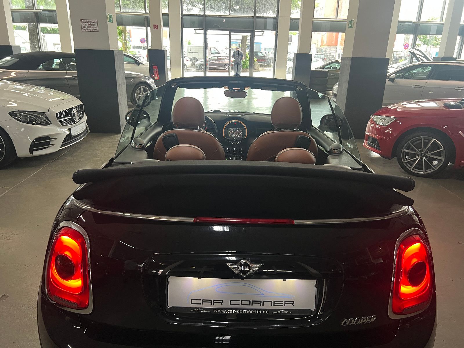 Fahrzeugabbildung MINI Cooper CABRIO AUTOMATIK NAVI LED LEDER CHESTER