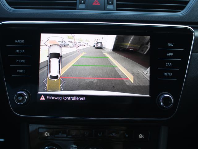 Superb Combi 2,0 TDI  Sportline 4x4 AHK*el.Heck.