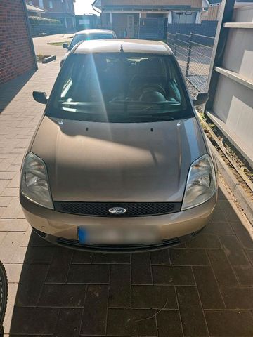 Ford Fiesta TÜV 04/26 AHK  6l/ 100km