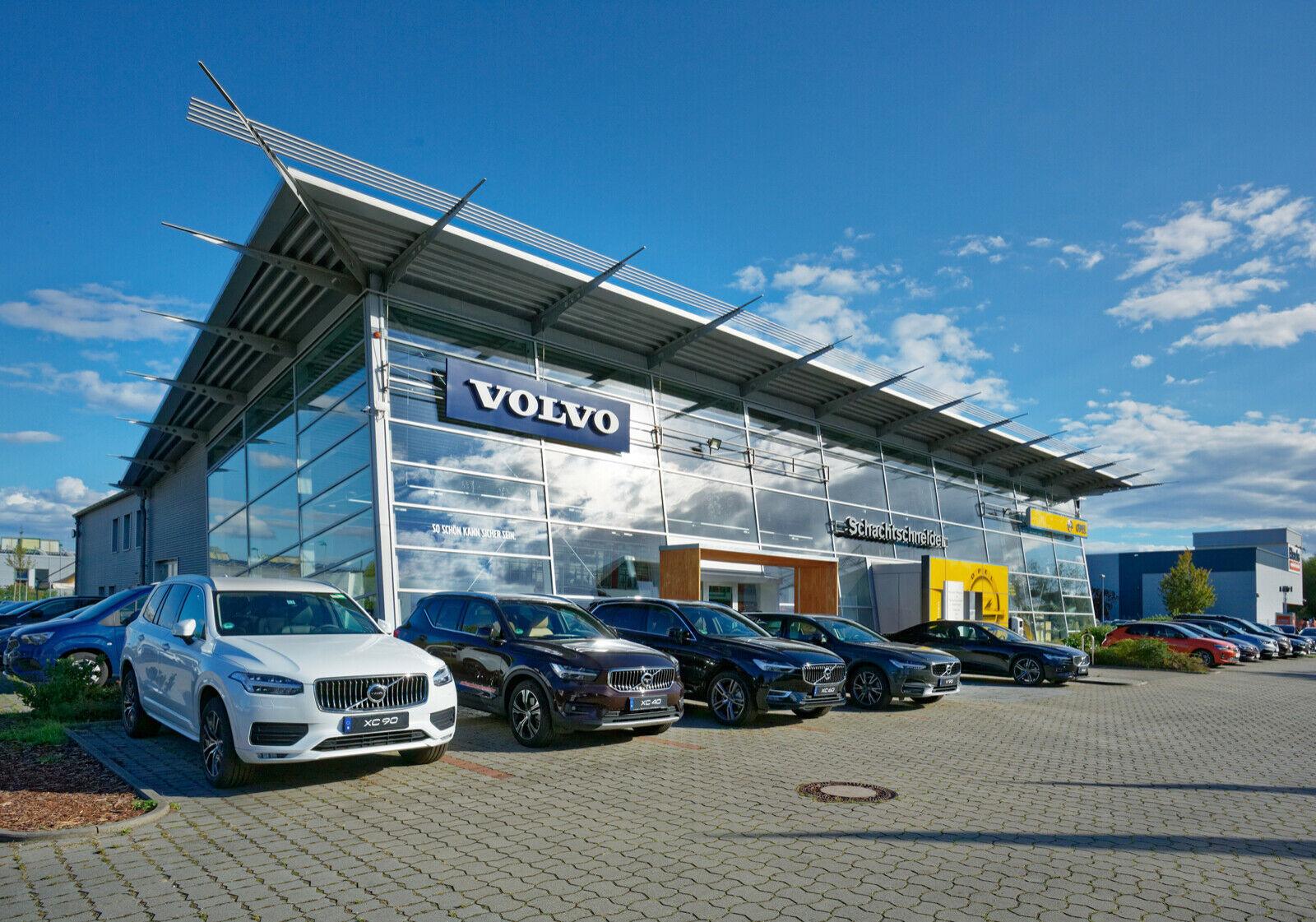 showroom-image-top