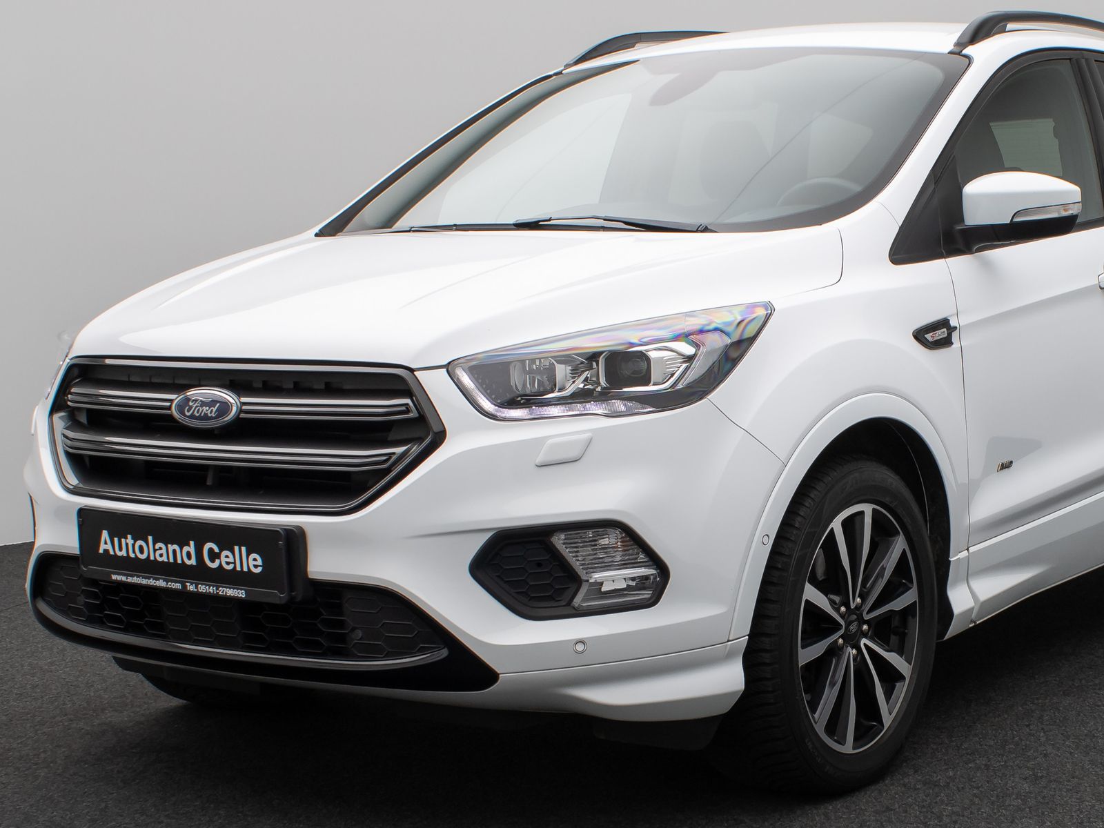 Fahrzeugabbildung Ford Kuga ST-Line Kamera Lenkrhzg Navi AHK Komfort