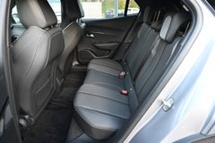PEUGEOT 2008 e- GT NAVI 13tkm 1.Hd CAM Leder PEUGEOT 2008 e- GT NAVI 13tkm 1.Hd CAM Leder