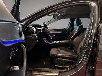 Mercedes E 200 - 11