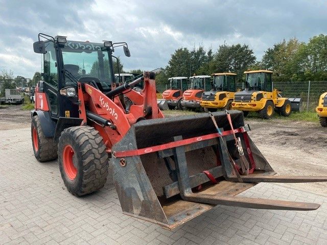 Kubota R 085 / ähnlich Volvo L 25/L28