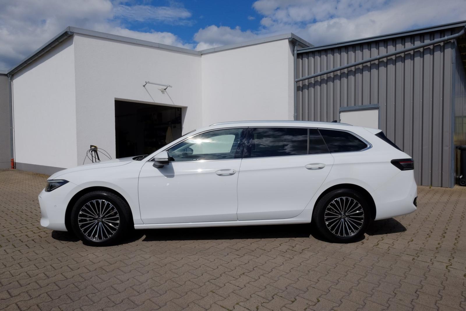 Volkswagen Passat Variant 1.5 eTSI Elegance/Leder/Matri/360