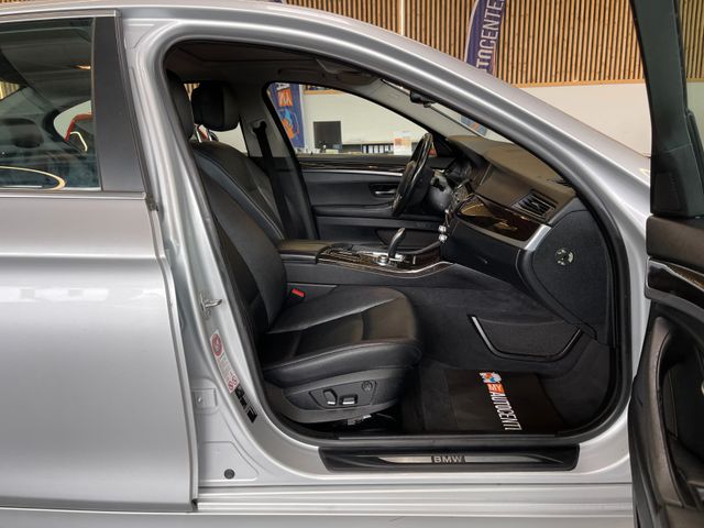 BMW 525d Lim. Aut.*NAVI*PDC*SHZ*STARTSTOP*VOLLLEDER*