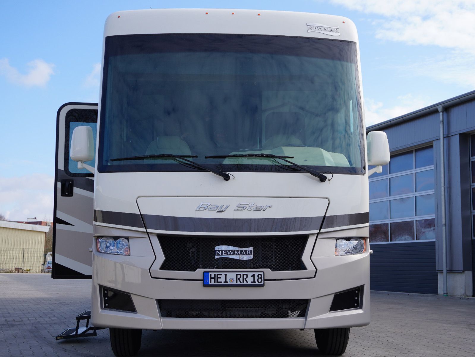 Fahrzeugabbildung Ford Newmar Bay Star 3626 Class A