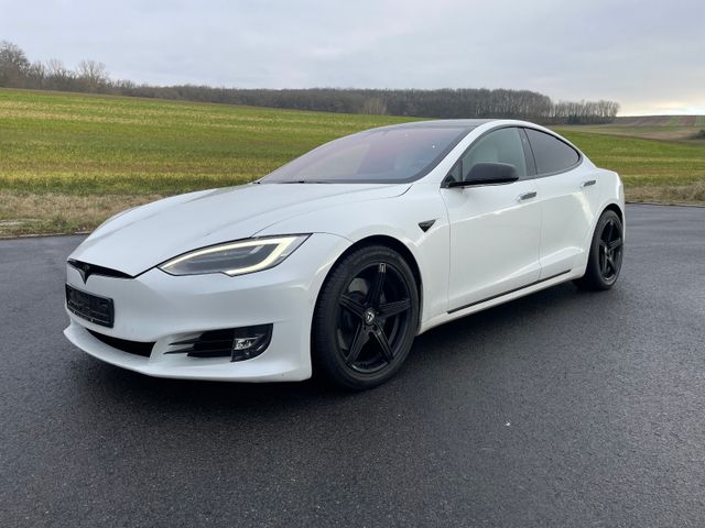 Tesla Model S Long Range Raven