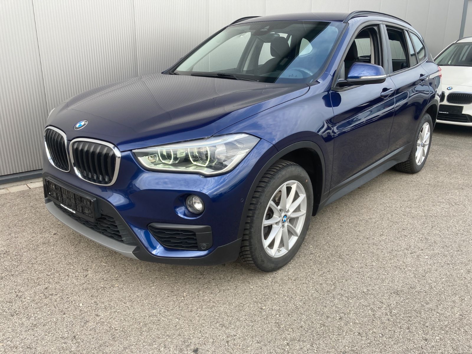 BMW X1 sDrive18i *PDC*LED*CD*Navi*AHK