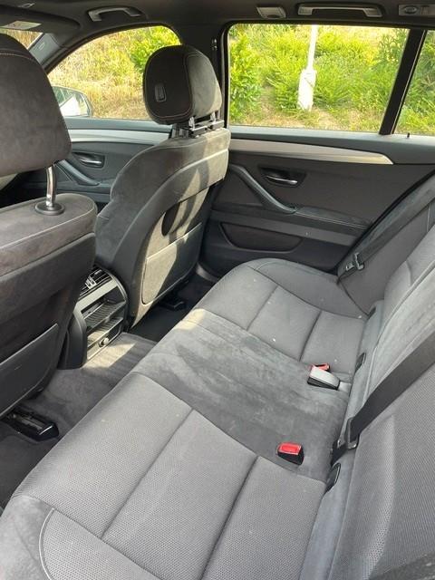 BMW 530d xDrive Touring /M Paket/AHK/Pano/8-fach 