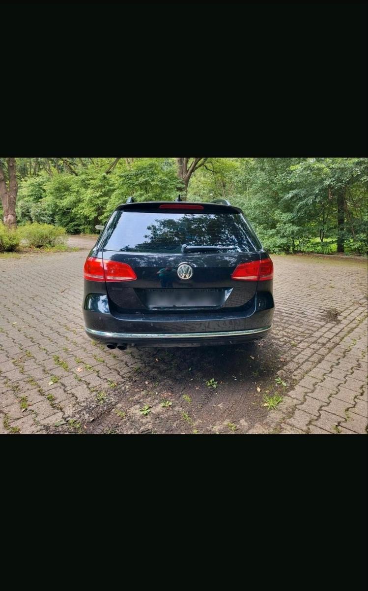 Volkswagen Passat 2011 — engine 140 HP (103kW)