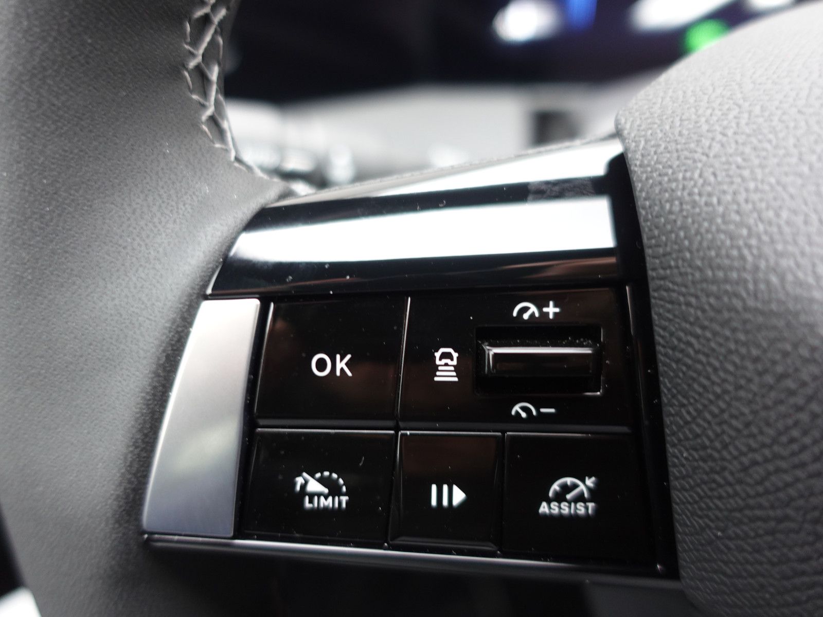 Fahrzeugabbildung Opel Astra Edition 1.2T,Navi,Kamera,Sitzhzg,AGR,LED