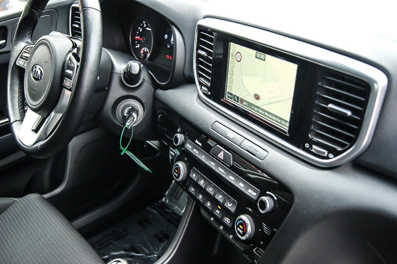 Fahrzeugabbildung Kia Sportage 1.6 GDI Dream Team 2WD NAVI KAMERA 4SHZ