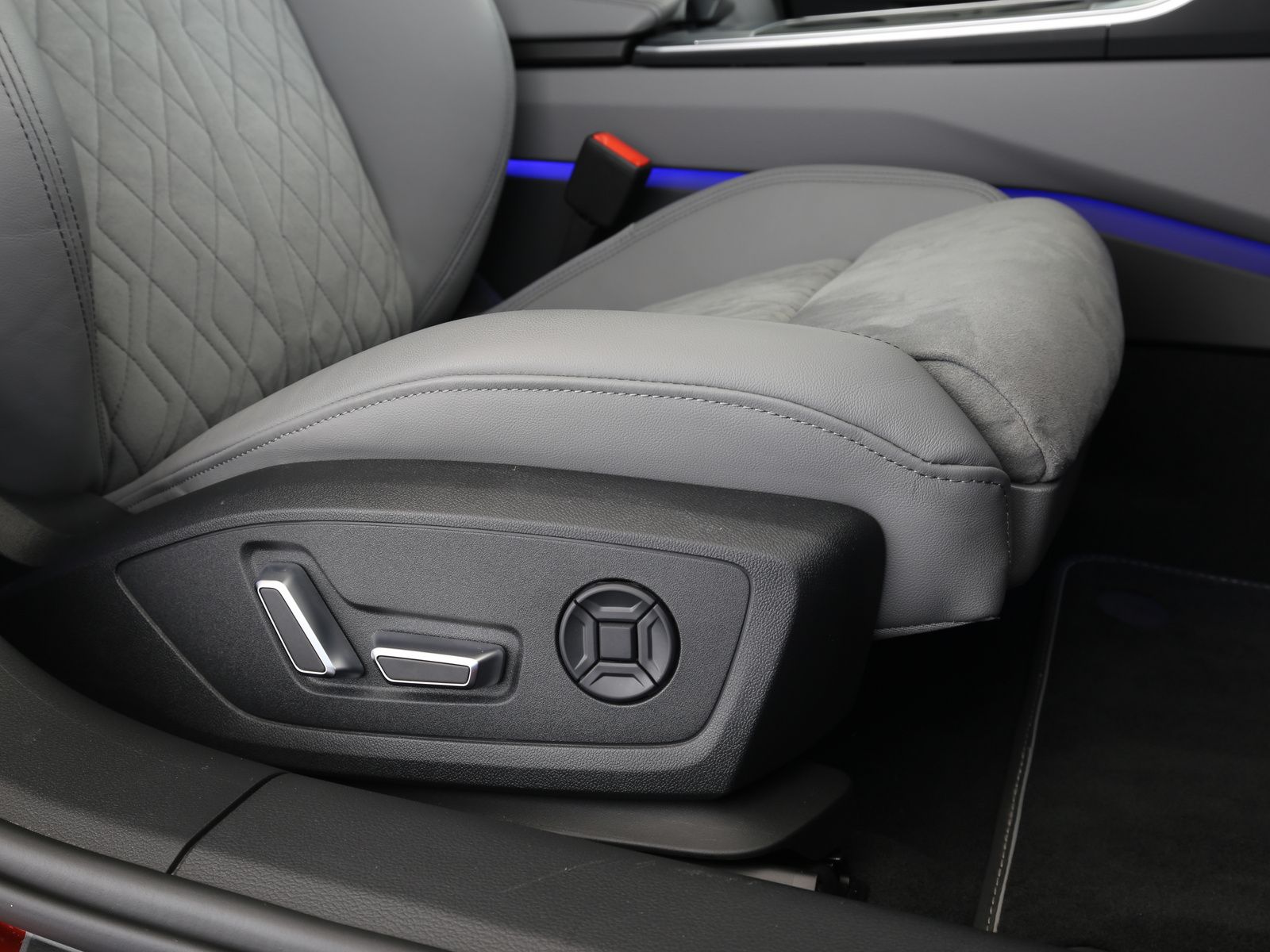 Audi S6 - Bild 20