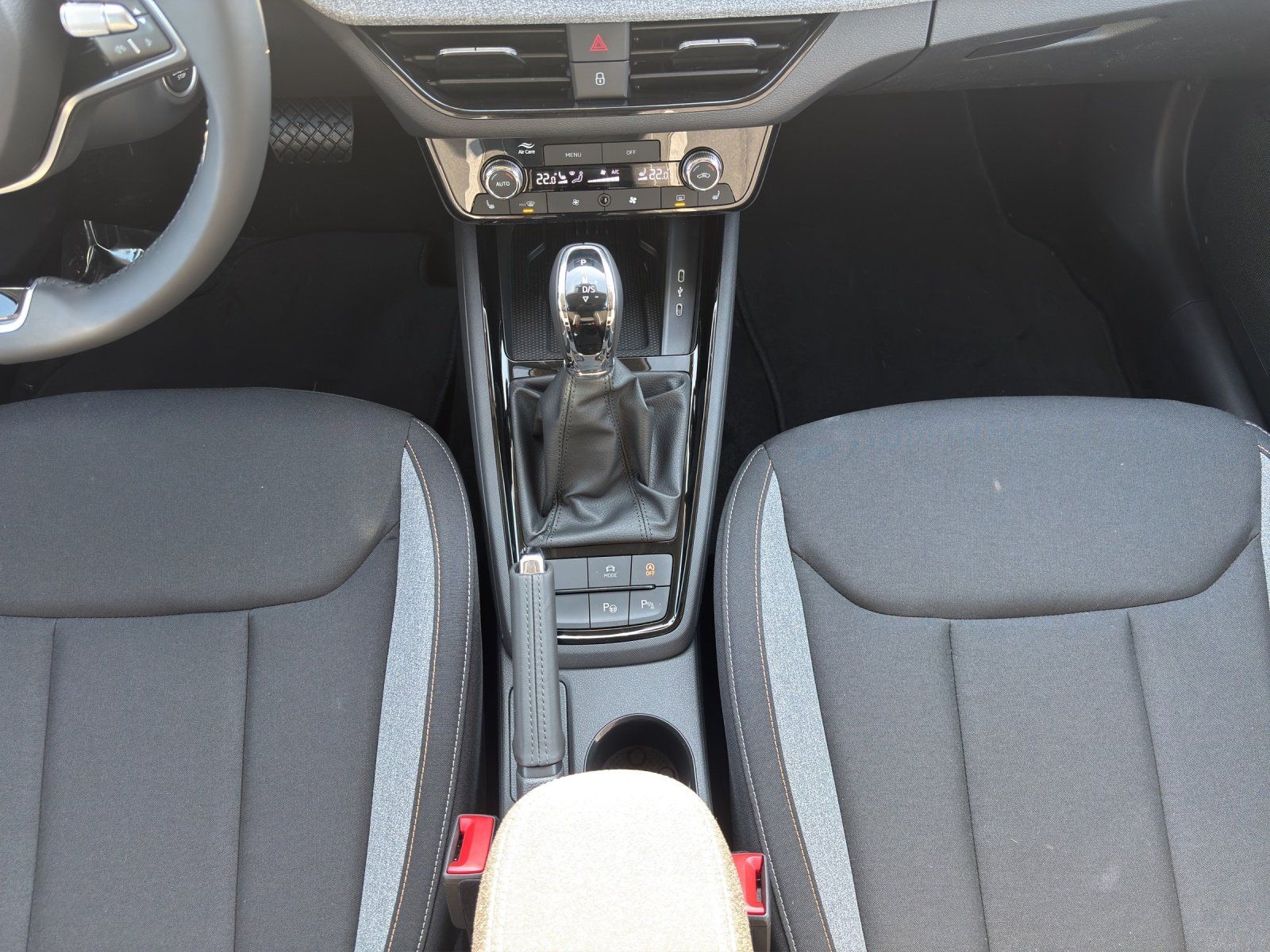 Fahrzeugabbildung SKODA Kamiq Balance 1,0 TSI 85 kW DSG AHK/MATRIX/RFK