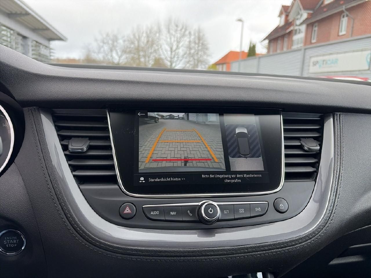 Fahrzeugabbildung Opel Grandland 2,0 Ultimate Automatik