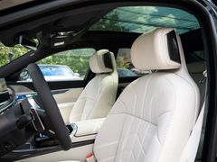 BMW 740 – 28 / 35