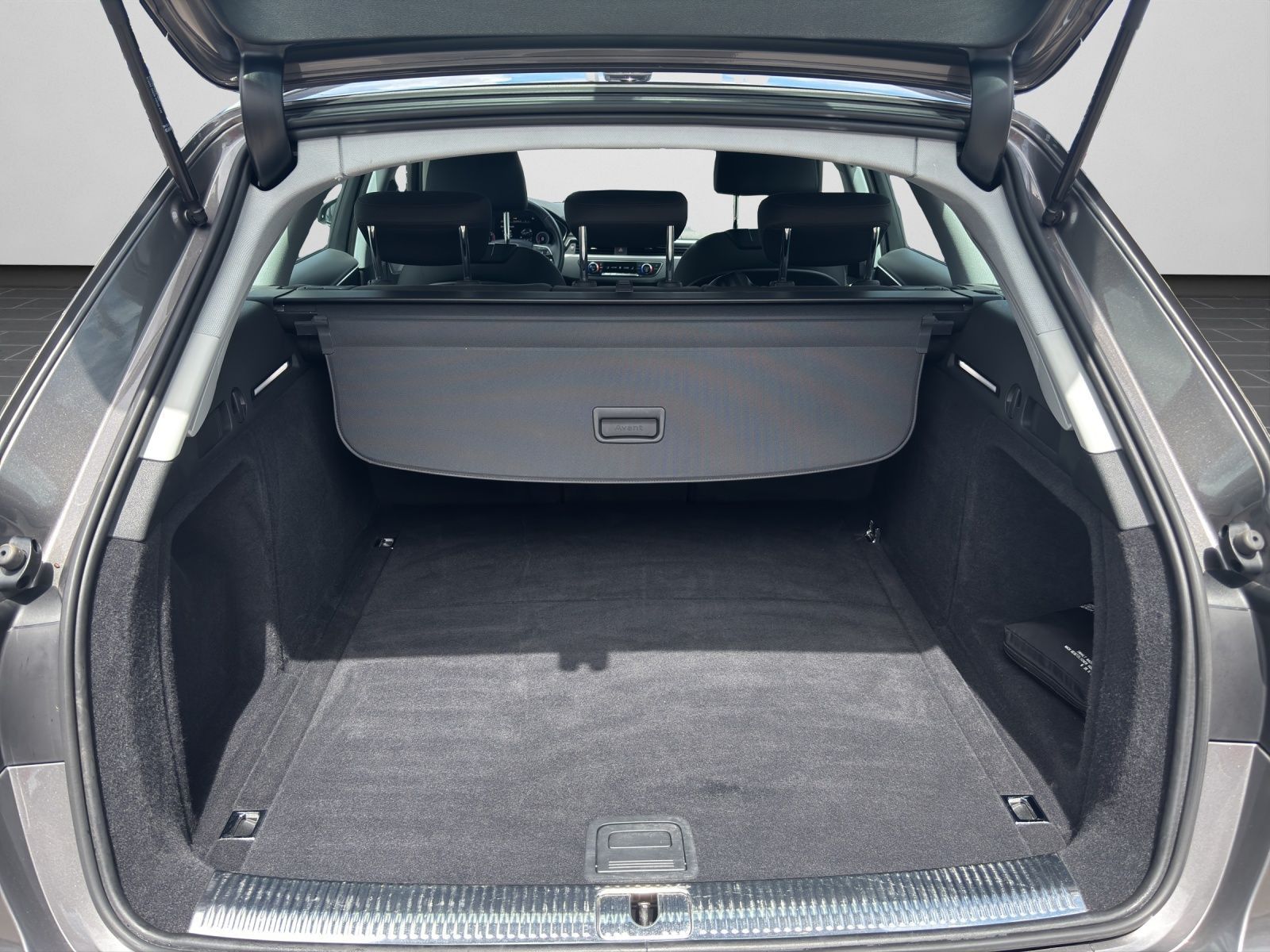 Audi A4 - Bild 16
