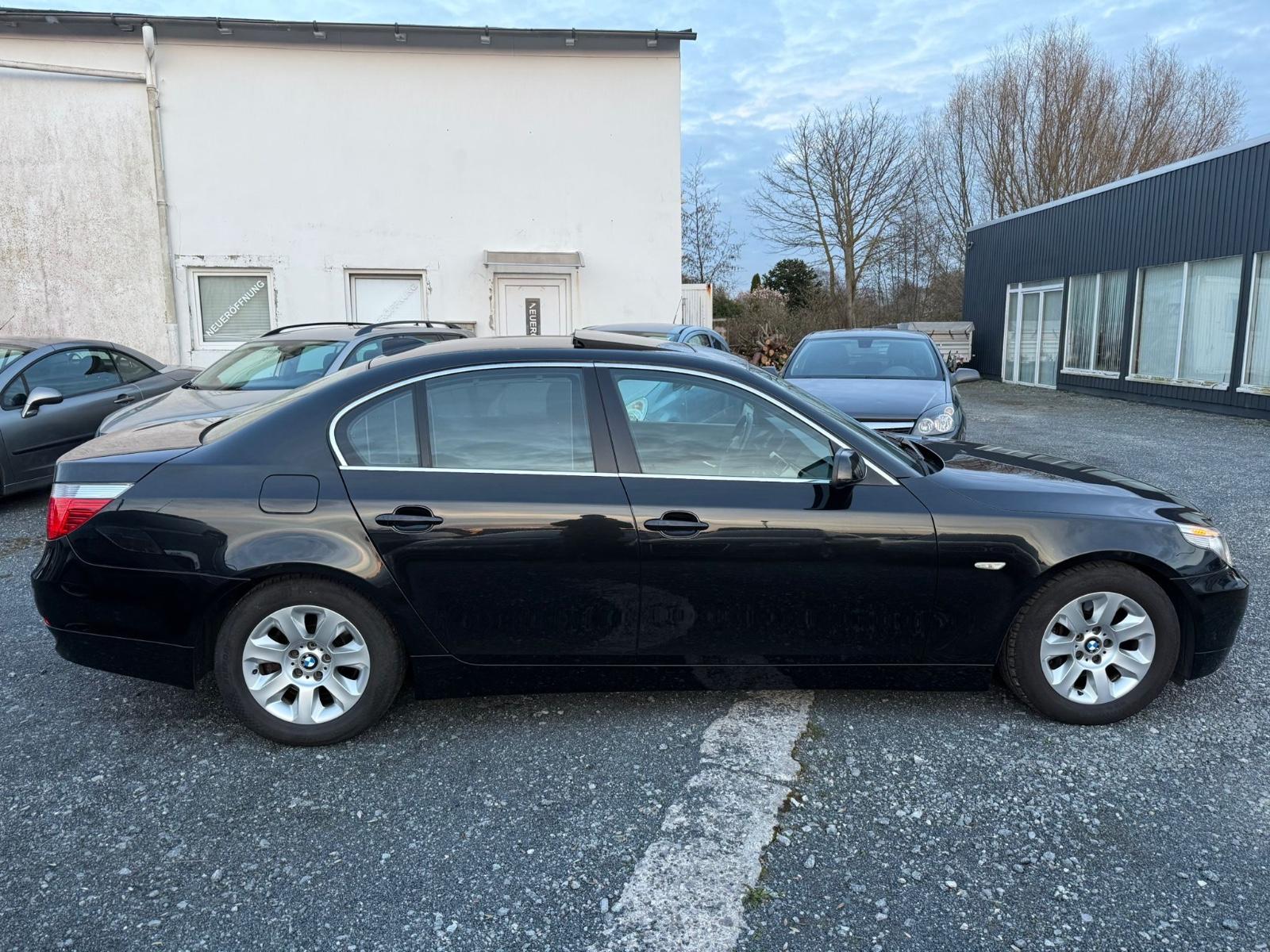 BMW 530i Lim. *90TKM*2.HAND*SCHIEBEDACH*