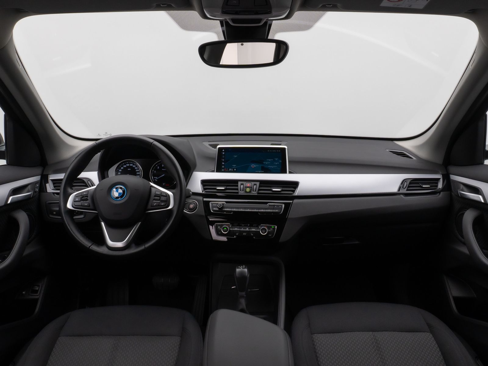 Fahrzeugabbildung BMW X1 xD25e  DAB Navi Lordos Geschwindigkeitsreg
