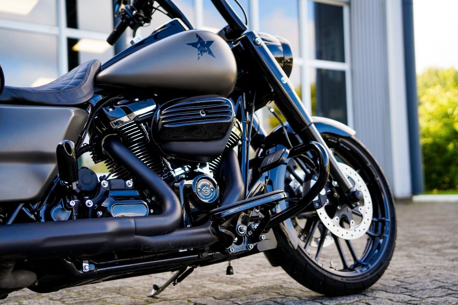 Fahrzeugabbildung Harley-Davidson FLHRXS ROAD KING SPECIAL 107 CUI - JEKILL&HYDE -