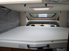 Sunlight T 68, Einzelbetten und Hubbett,Sat automatisch
