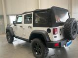 Jeep Wrangler 3.6l V6 Unlimited Sport 4x4 - Jeep Wrangler mit Benzin-Antrieb: Geländewagen, Automatik