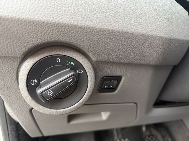 T6.1 Transporter Kasten 2.0 TDI *AHK*DAB*NAVI*KL