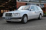 Mercedes-Benz 300 TD S124 *KLIMA*LORDOSE*ASR*AIRBAGS*GARANTIE* - Mercedes-Benz 300 mit Diesel-Antrieb: Kombi, 300td