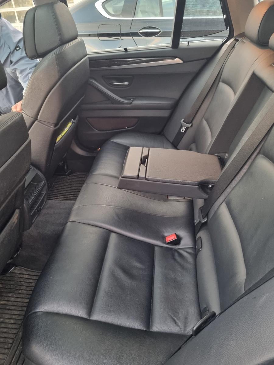 BMW 530 2011 — photo 15