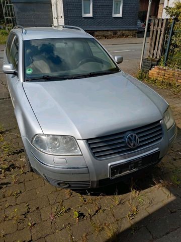 Volkswagen VW Passat Kombi mit TÜV