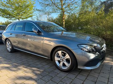 Mercedes E 220 - 2