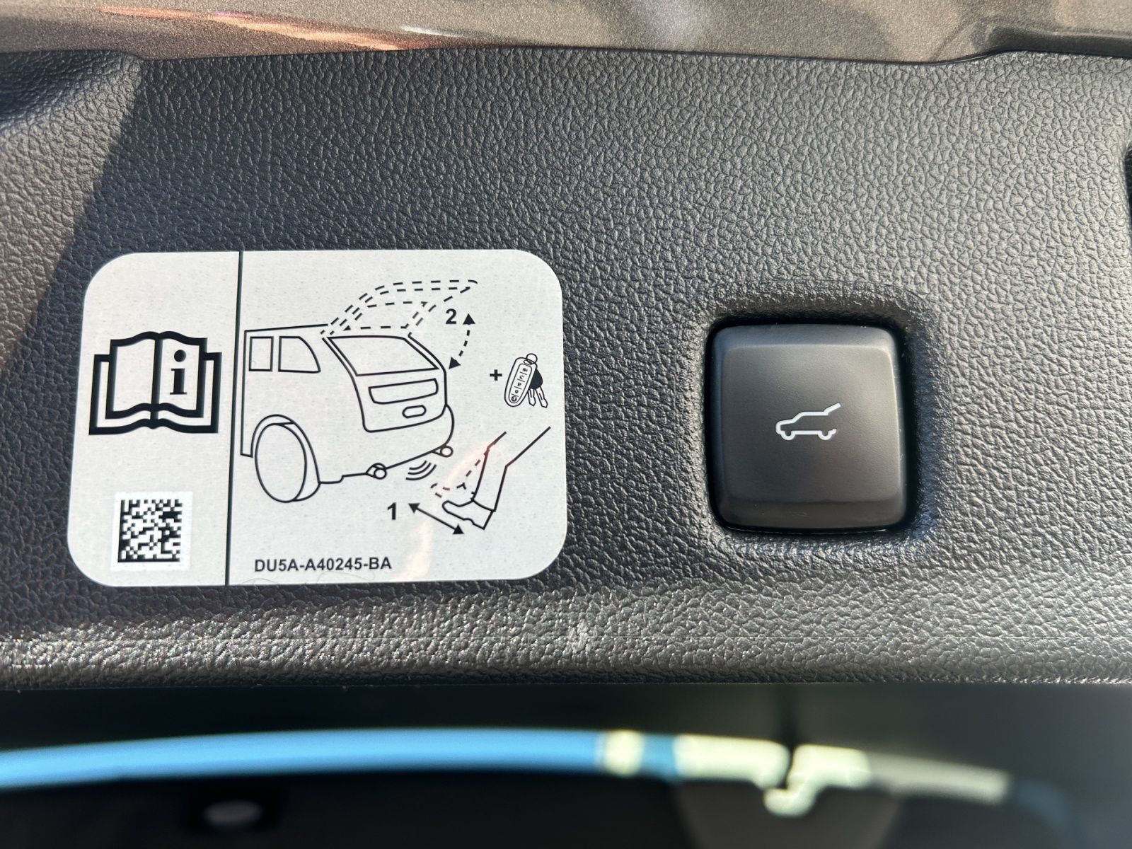 Fahrzeugabbildung Ford Kuga 2.5 PHEV ST-Line X Aut./LED/KAMERA/NAVI/ACC