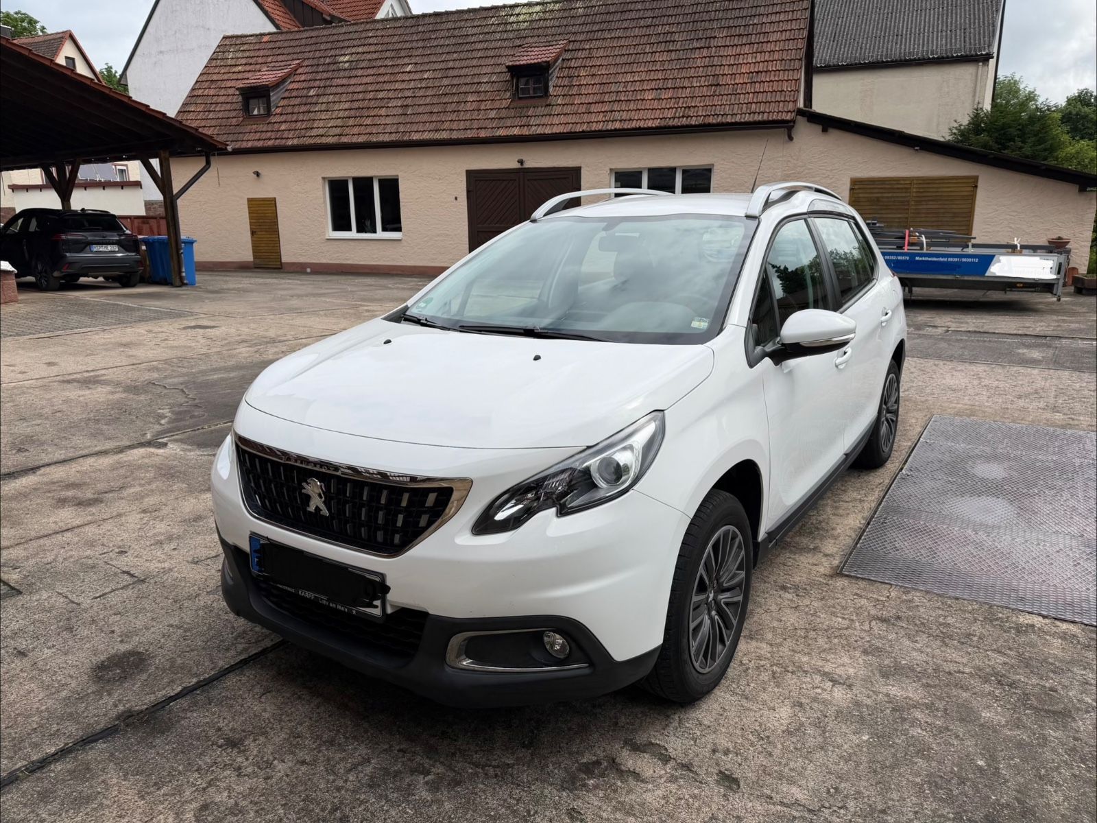 PEUGEOT 2008
