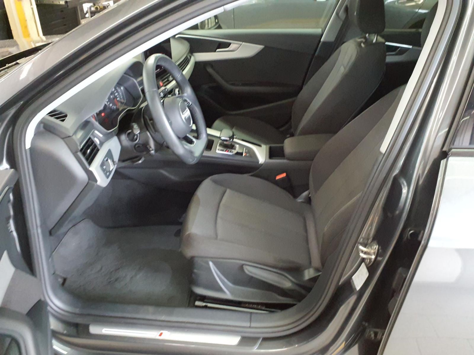 Audi A4 - Bild 3