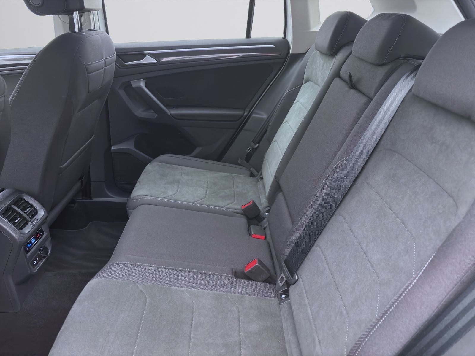 Volkswagen Tiguan - Bild 16