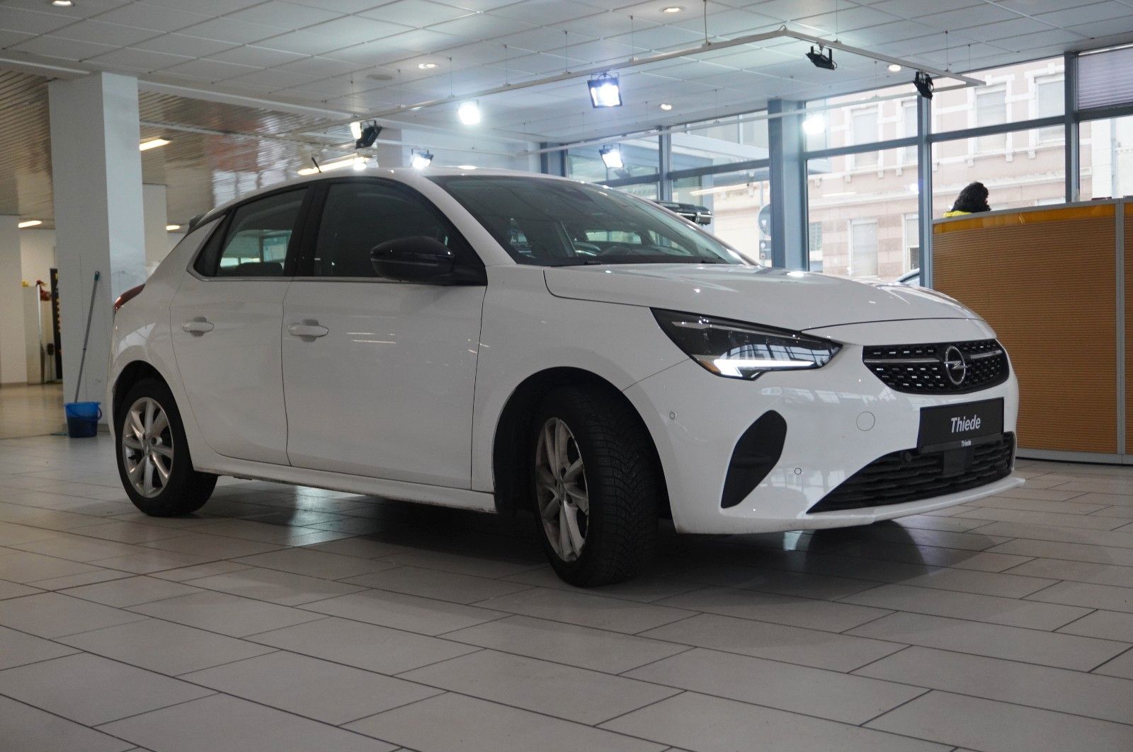 Fahrzeugabbildung Opel Corsa F 1.2T ELEGANCE NAVI/LED/VIRT/KAMERA/SPORT