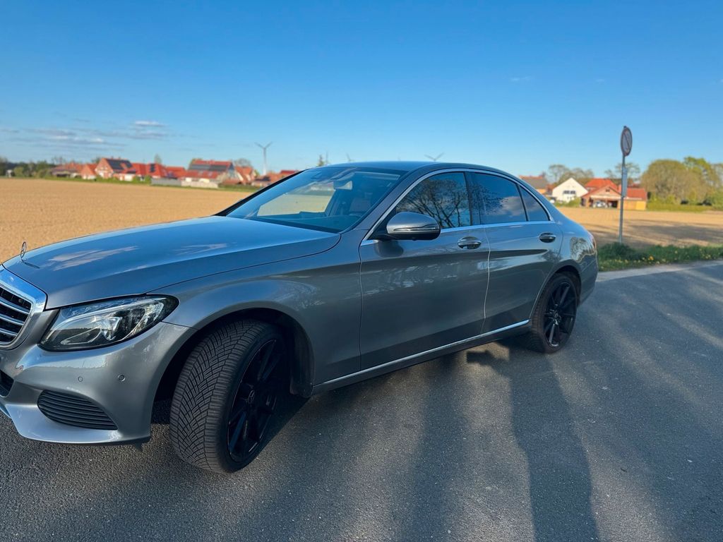 Image of Mercedes-Benz C 220