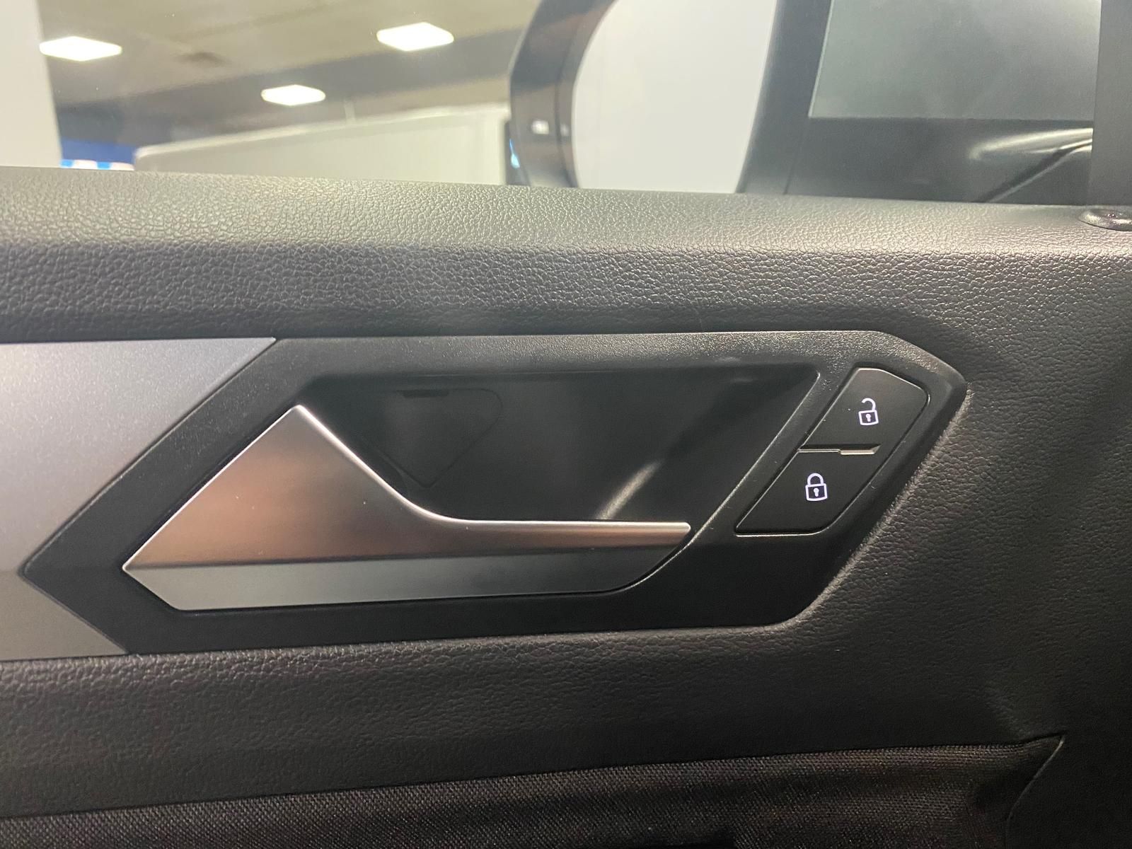 Fahrzeugabbildung Volkswagen Golf Variant 2.0 16V T FSI R BMT/Start-Stopp 4Mo