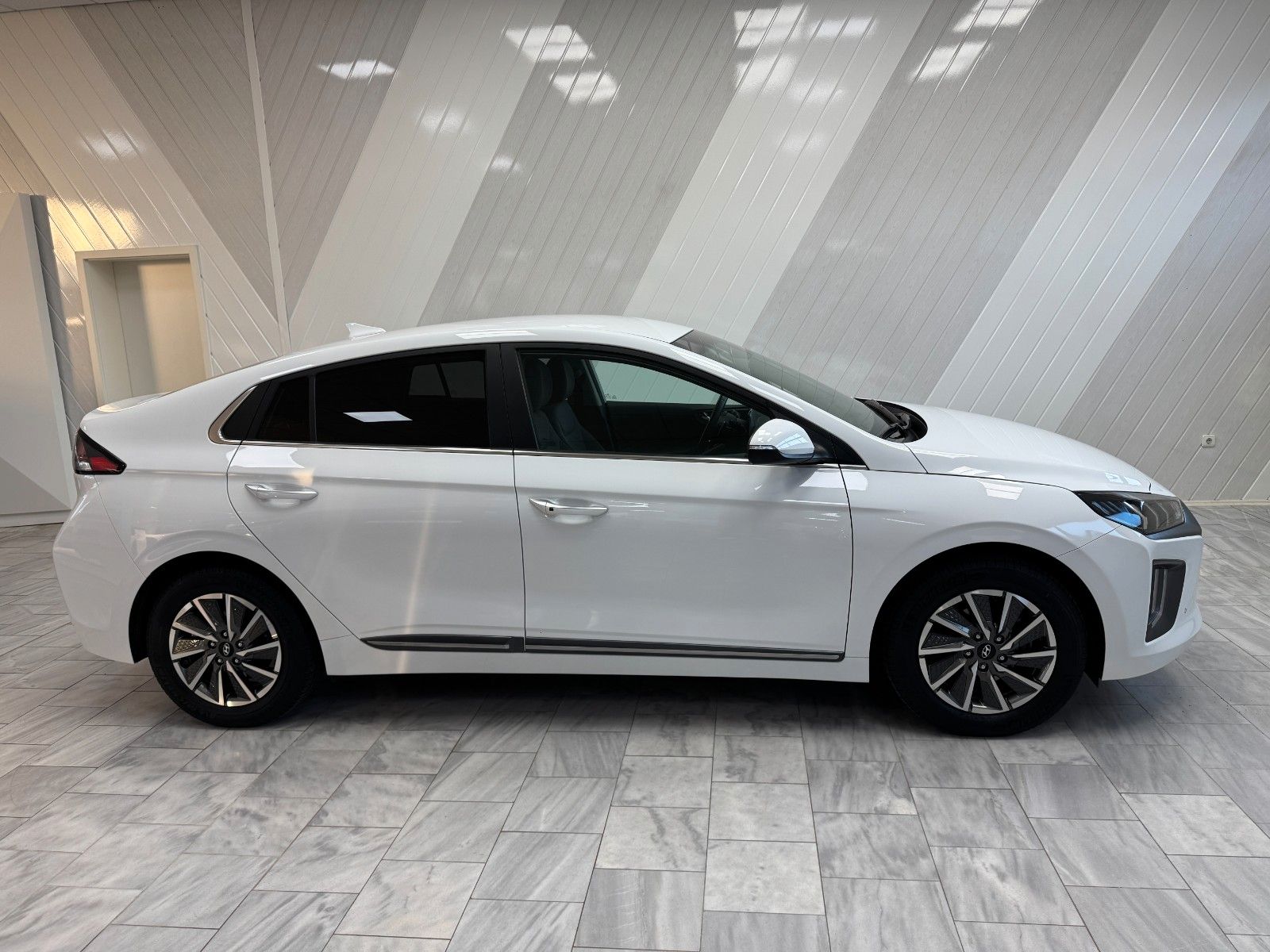 Hyundai IONIQ 2022