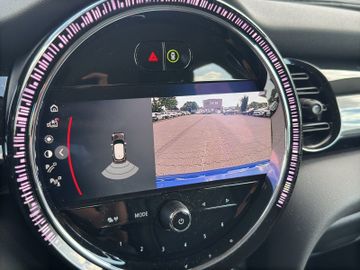 MINI Cooper 1.5 Kam KeyLess LED Navi CARPLAY