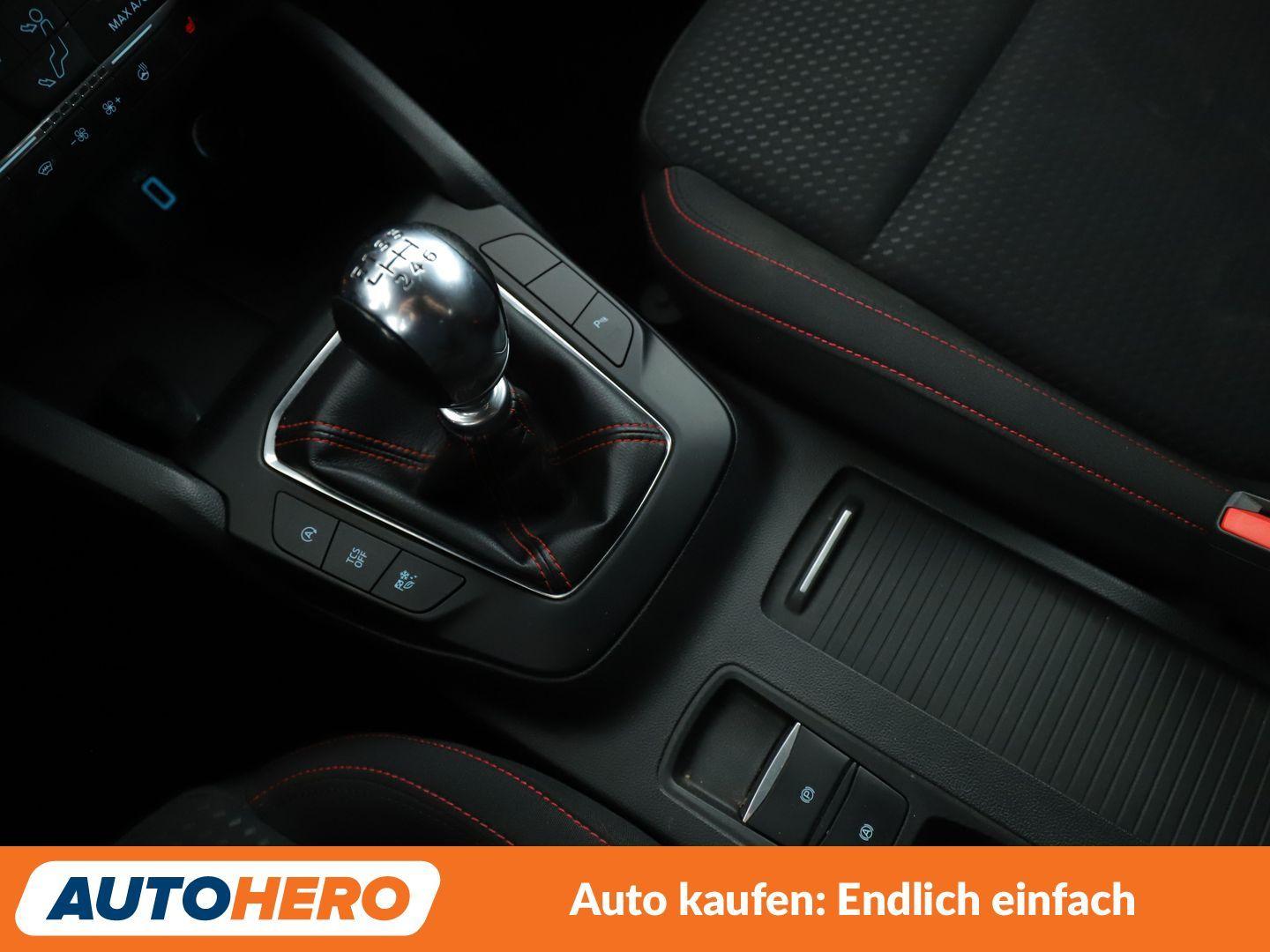 Ford Focus 2.0 TDCi EcoBlue ST-Line *NAVI*PDC*LED*SHZ