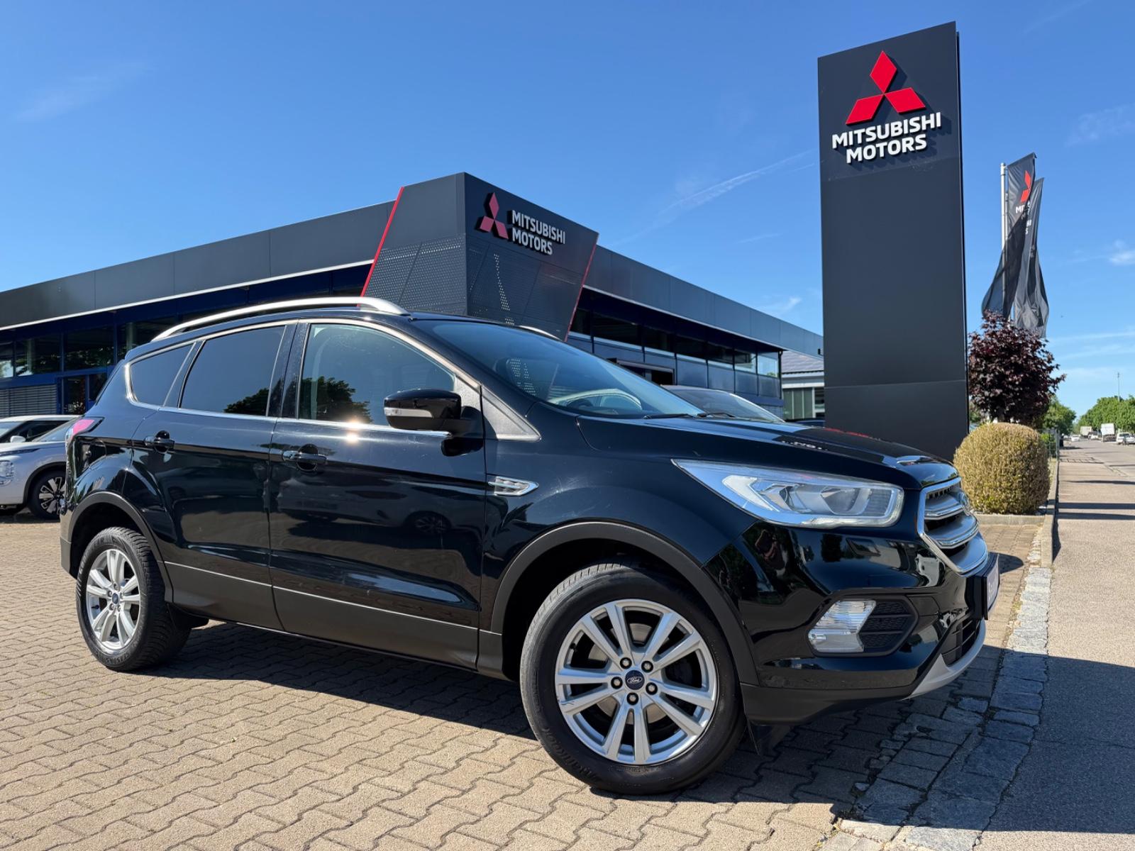 Ford Kuga 1.5 M/T *Navi*SHZ*LHZ*elektr. Heckklappe