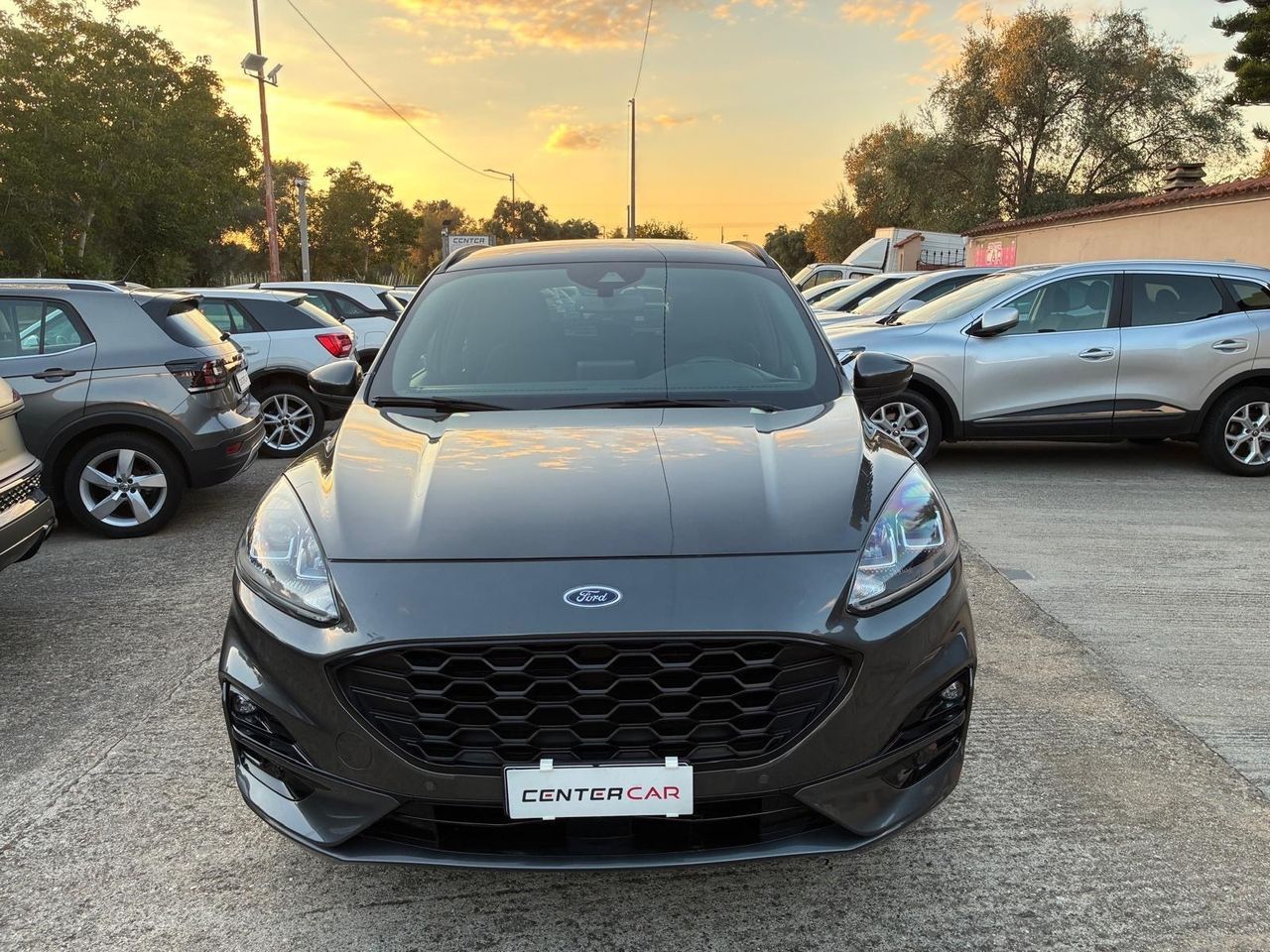 Ford Kuga 1.5 EcoBlue 120 CV 2WD ST-Line X imagem 2