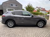 Alfa Romeo Stelvio 2.0 Lusso-Q4 SHZ+Pano+Navi+Leder+Kamera - Alfa Romeo aus 2020