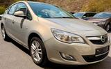 Opel Astra J Lim. 5-trg. Edition Temp 2xPDC KLIMA SHZ - Opel Astra aus 2010: Edition