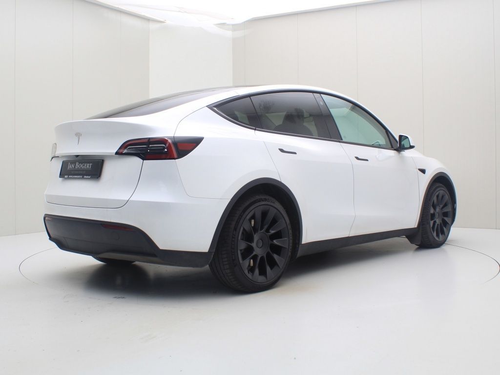 Tesla Model Y Tesla Model Y Standard RWD Plus 94.2% So imagem 2